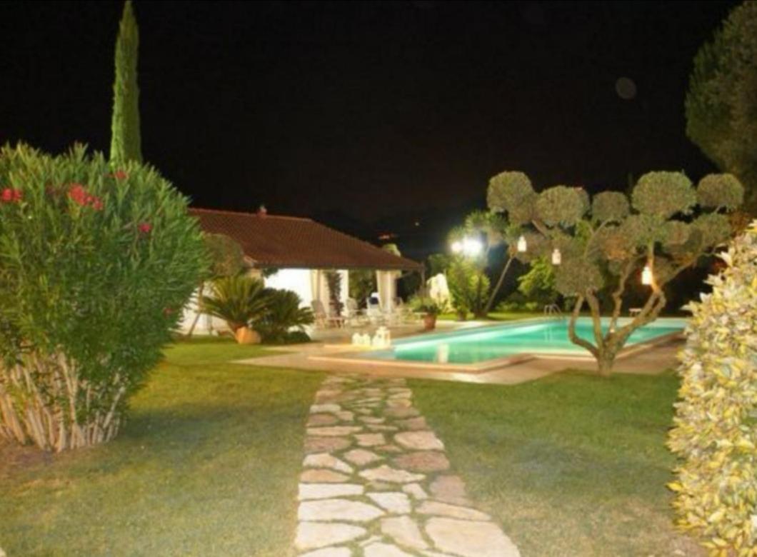 Villetta Blue Garden Sonnino Екстер'єр фото